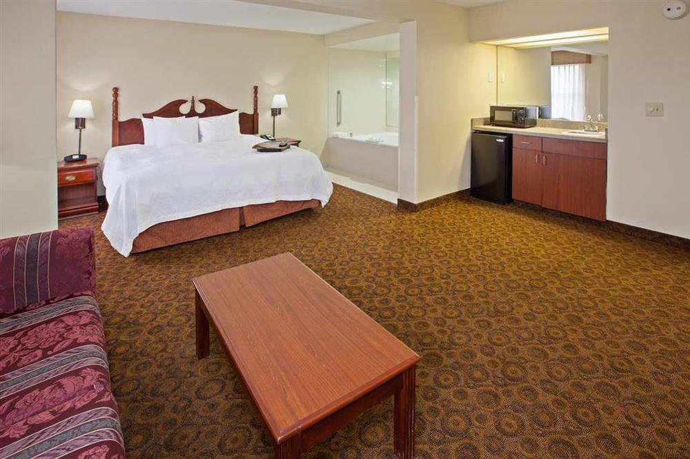 Hampton Inn Диксон Экстерьер фото